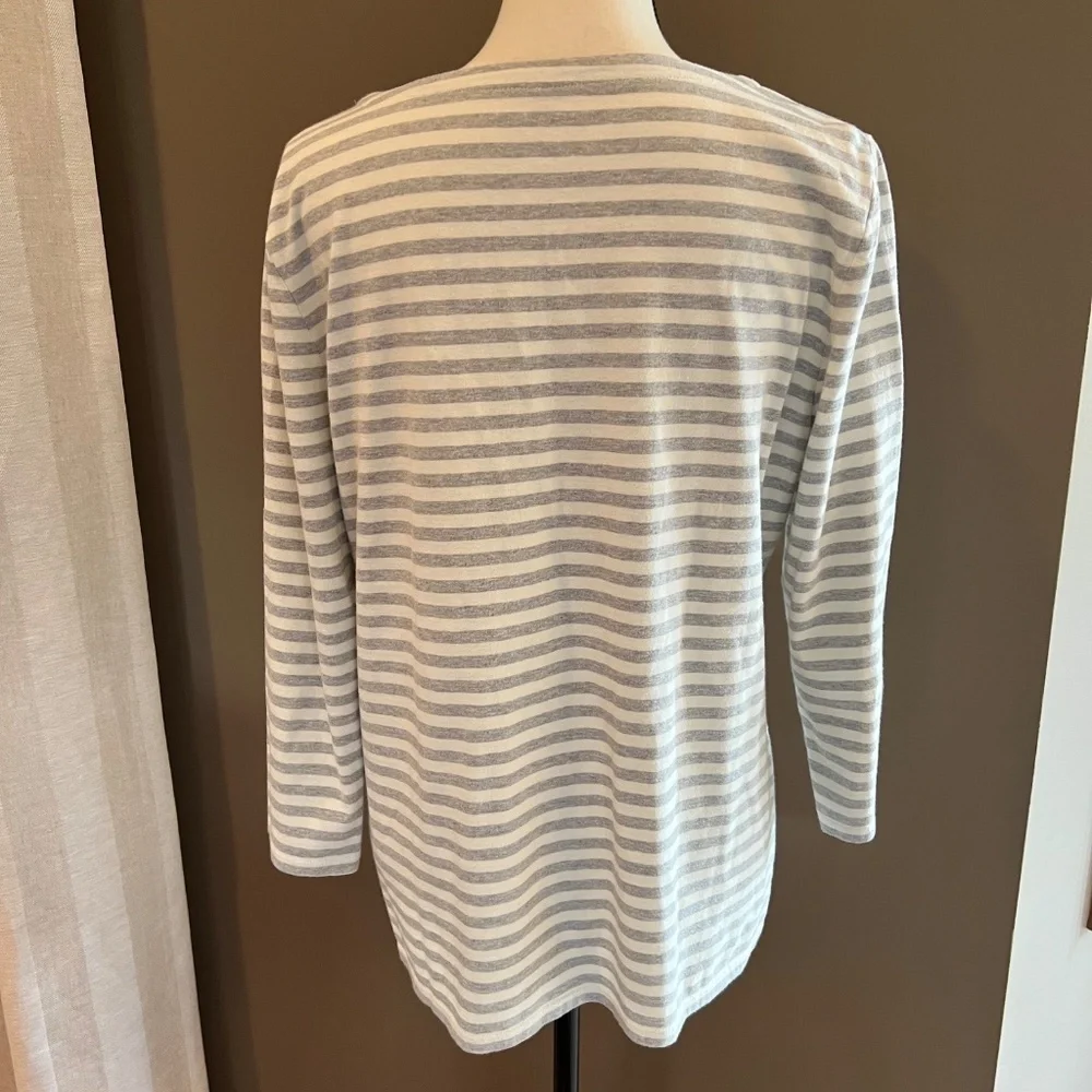 Talbots Gray & White Striped, Small raised Bow Studs, 3/4 Sleeve, Size Large - Picture 3 of 9